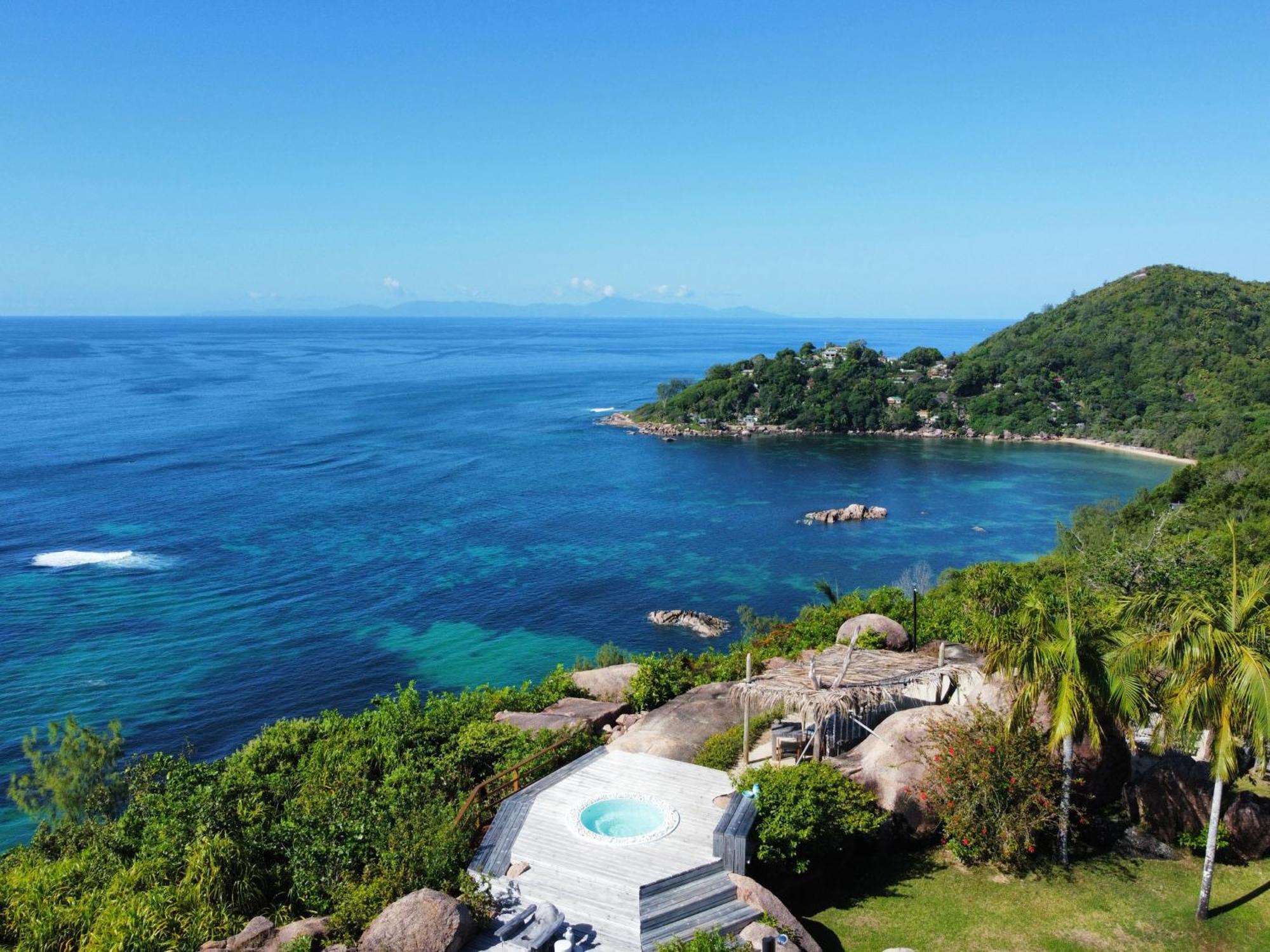 Hotel Chateau De Feuilles & - Praslin Island 5*
