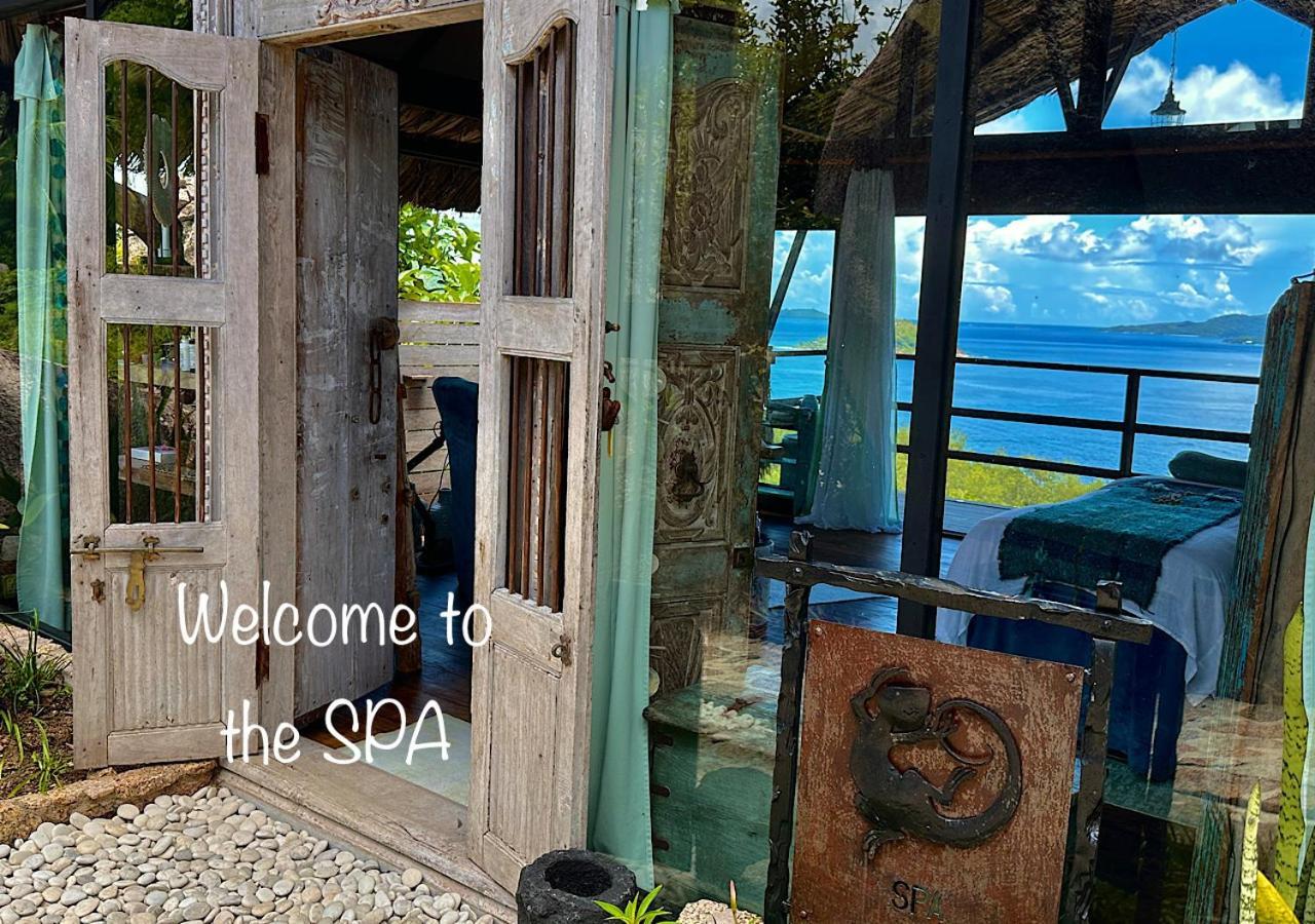 Hotel Chateau De Feuilles & - Praslin Island 5*