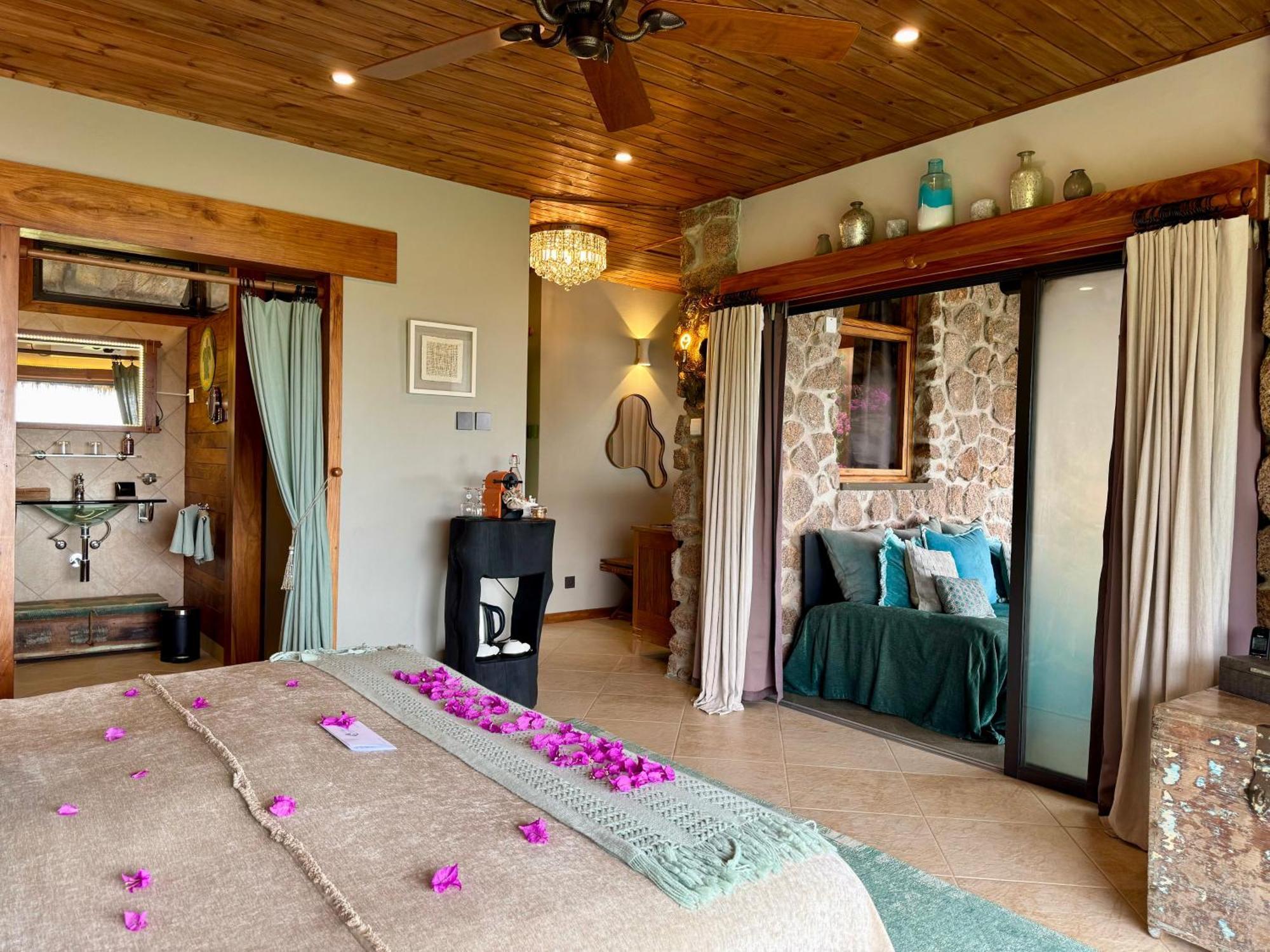 Chateau De Feuilles & - Praslin Island 5* Baie Sainte Anne